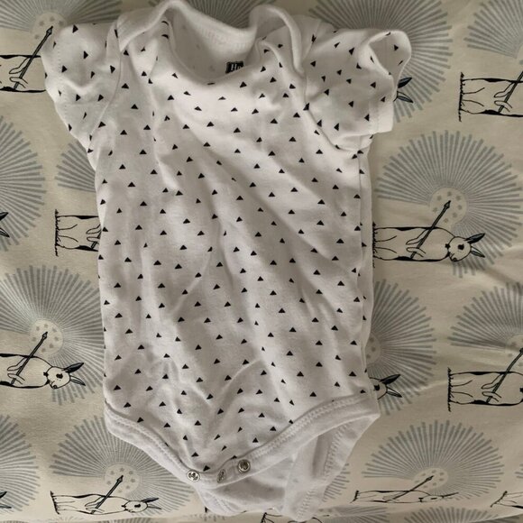 Baby boy short sleeve bodysuit bundle 0-3 months 13 pieces - Picture 10 of 10